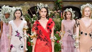 Free for commercial use no attribution required high quality images. Move Over Tiaras 3 Ways To Wear Baby S Breath For Your Wedding Ceremony