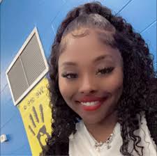 Enjoying dinner at Mikata's with our Top AR Readers! Congratulations 💚🤍🎉  Lila Davis