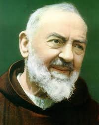 Most accurate Latin translation for "strong souls"