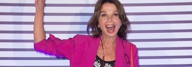 Après son licenciement et sa rupture avec fred, clem a retrouvé un travail d'assistante juridique dans le cabinet de nathalie (christiana réali). Clem Date Casting Ce Que L On Sait Sur La Saison 11