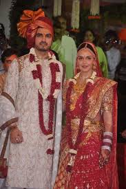 Sunny deol wedding photo since his childhood, he has been passionate about driving and whenever he gets some leisure time, he manages to go on a long drive with his friends and family. Esha Deol S Wedding Album Indiatoday