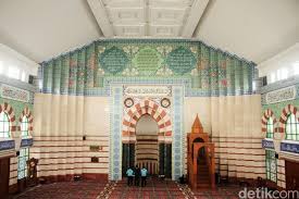 Masjid jamek lrt station is a rapid transit station in kuala lumpur, malaysia. Masjid Tanah Daily