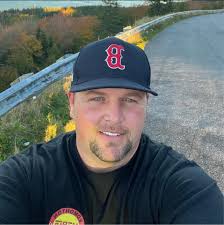 What are the characteristics of a 1970 Challenger hood with power bulge?