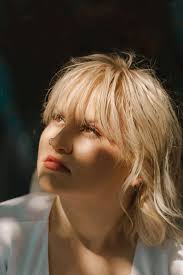 Amanda Leidy's Instagram, Twitter & Facebook