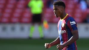 Ansu fati fell injured on november 7, and days later he underwent surgery performed by dr. Jungster Torschutze In Einem Clasico Barcelonas Ansu Fati Bricht Raul Rekord Goal Com