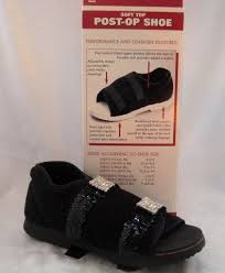 Pain when wearing shoes and difficulty walking can signal a broken toe — so see your doctor to help it heal and ease pain. I Knew Somebody Had Blinged Out A Surgical Shoe Too Bad It Takes So Long To Order My Big Party Is March 31 Me Too Shoes Walker Boots Shoes