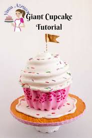 Elke dag worden duizenden nieuwe afbeeldingen van hoge kwaliteit toegevoegd. Stenciled Giant Cupcake Cake Veena Azmanov