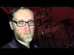 Fun interview with Stephen Merchant