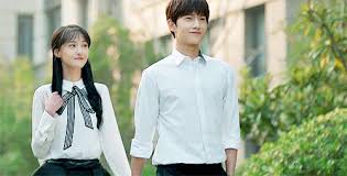 微微一笑很倾城 / wei wei yi xiao hen qing cheng. Foolish Asian Drama Life Love O2o