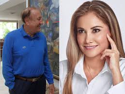 Libia Adela Zarate R (@AdelaLibia)