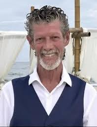 Dale Winn's Instagram, Twitter & Facebook