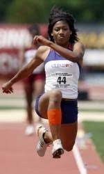 Em 2021, ganhou a medalha de ouro em pista coberta, no campeonato da europa de atletismo. Clemson Sets Relay Records Mamona Wins Triple Jump At Pepsi Florida Relays Clemson Tigers Official Athletics Site
