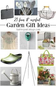 21 Fun Useful Garden Gift Ideas An Oregon Cottage In 2020 Gardening Gifts For Mom Garden Gifts Gardening Gift Baskets