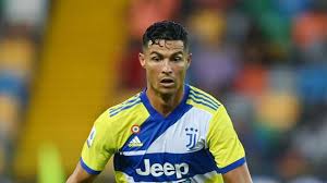 Cristiano ronaldo has emptied his locker at juventus' training ground and has told the italian club he wants to leave as manchester city . Mzedkdqaymvrym
