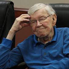 This reporter stayed in the newsroom for 66 years because he couldn't  imagine doing anything else