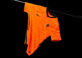 De planning was om de nieuwe tenues al in maart te presenteren. Nike Nederlands Elftal Shirts Waarin Een Ek Is Gespeeld Aktiesport Blog