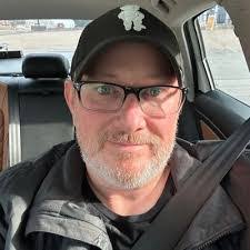 Scott Hayes's Instagram, Twitter & Facebook