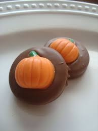 12 Pumpkin Chocolate Covered Oreo Cookie Favors Halloween Fall Harvest Thanksgiving With Images Oreo Cookies Dipped Chocolate Dipped Halloween Treats