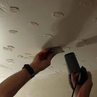 Comment Enlever Les Plots De Colle Des Anciennes Dalles Polystyrene De Votre Plafond Vous Pensiez Dalle Polystyrene Plaque Polystyrene Plafond Polystyrene