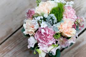 Maybe you would like to learn more about one of these? Flowers On First Date A Good Or A Bad Idea Viewstorm