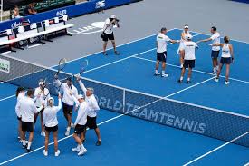 The format makes it more of a team environment, which is something i never could really get out of normal usta leagues. World Teamtennis Welomes Limited Fans At West Virginia Resort Bubble