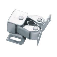 Quality catches and latches for cabinets & doors designed for sophistication and durability in commercial and residential applications. Liberty Zinc Plated Double Roller Catch With Spear Strike C08820c Uc P The Home Depot