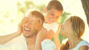 Todo mundo sabe da importância que nossos pais, irmãos, avós, tios, primos e a família pode ser definida como um grupo de pessoas ligadas por descendência, ou seja, dentro de. Dia Internacional Da Familia Comemore Com Quem Te Ama