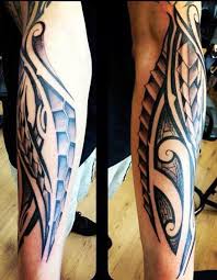 54 photos de tatouages prenom : Tatouage Avant Bras Tribal Maori Homme Tatouage Avant Bras Tatouage Tatouage Tribal Bras
