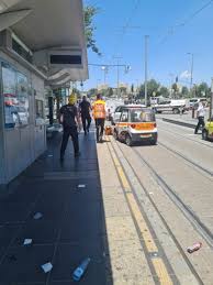 נעצרו יהודים החשודים בפיגוע דקירה בירושלים. Rk7prn0bgfrygm