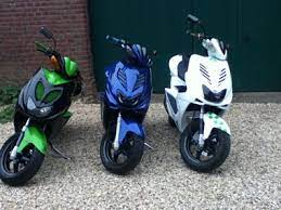 Ab welchem alter darf man einen roller fahren? Mit 15 Offen Roller Oder Mofa Fahren Online Petition