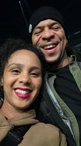 Kelly Roos's Instagram, Twitter & Facebook