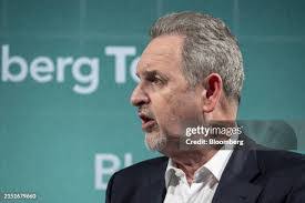 Rene Morris's Instagram, Twitter & Facebook