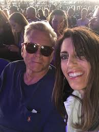 Dana Free (@free_dana)