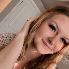 Krista Dobbs's Instagram, Twitter & Facebook