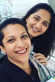 Scopri ricette, idee per la casa, consigli di stile e altre idee da provare. Anushka Shetty Selfies 2 Suryan Fm