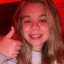 Wendy Roscoe's Instagram, Twitter & Facebook