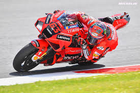 Lalu kelas premier dijadwalkan menggelar fp4 sebelum memulai kualifikasi, yang akan menentukan posisi start para pembalap di sachsenring pada minggu (20/6/2021). Bagnaia Tercepat Fp3 Motogp Mugello 2021 Rekor Laptime Pecah Tmcblog Com