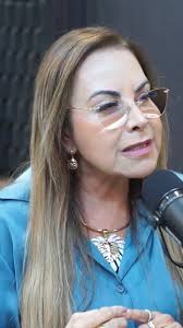 Conheça a história de fé e superação de Renee Murdock, que foi brutalmente  agredida por um morador de rua e viveu uma de suas maiores experiências de  FÉ e MILAGRE. Você pode conferir toda a sua ...