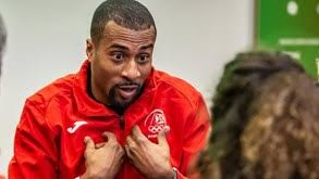 Aos jogos é, sem dúvida. Iyyzziy2zlhxrm