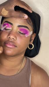 Bombshell Carnival Glam Makeup Tutorial