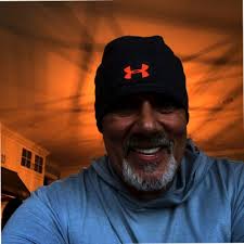 In Delta Faucet Company's new showroom, we've turned complex program  management into a simple user experience. Various configuration options  provide maximum versatility, while a digital portal allows…