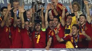 A una semana del debut en la eurocopa 2021, todo queda trastocado por la pandemia que aún sigue vigente. La Seleccion Espanola Sub 21 Derrota A Italia 2 4 Y Gana Su Segundo Europeo Consecutivo