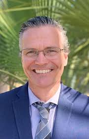 Karl Mueller Honored By The Classroom Of The Future Foundation With '2022  Innovative Superintendent Award'