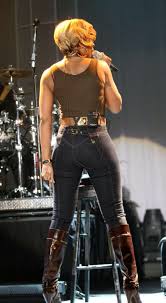 Blige worked her grandmother's southern farm as a kid: Pin On In Those Jeans