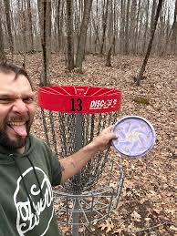 Merry Christmas to all Connecticut disc golfers, and their families. ￼