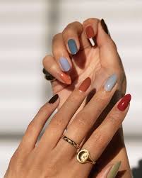 Mismatched nails aren't going anywhere this winter, if anything because they're the easiest nail art to do yourself. 23 Winter Nail Design Ideas Perfect For 2020 And Beyond Glamour