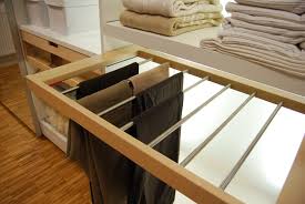 Schrankdetail Zur Aufbewahrung Von Hosen Schlafzimmer Schrank Hosen Aufbewahrung Schrank