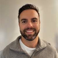 Matthew Resh's Instagram, Twitter & Facebook