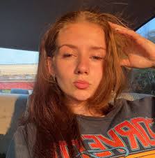 Nail tech beginner seeking followers