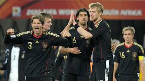 Diese und viele andere produkte sind heute im adidas online shop unter adidas.de erhältlich! Em 2020 Dfb Trikot Enthullt Deutschland In Schwarzen Auswarts Jerseys Fussball